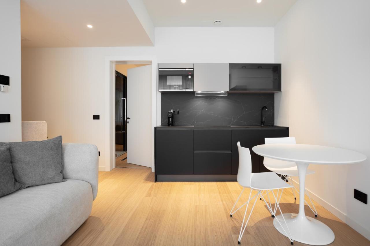 Sant'Ambrogio Apartments, Reception H24 Milánó Kültér fotó