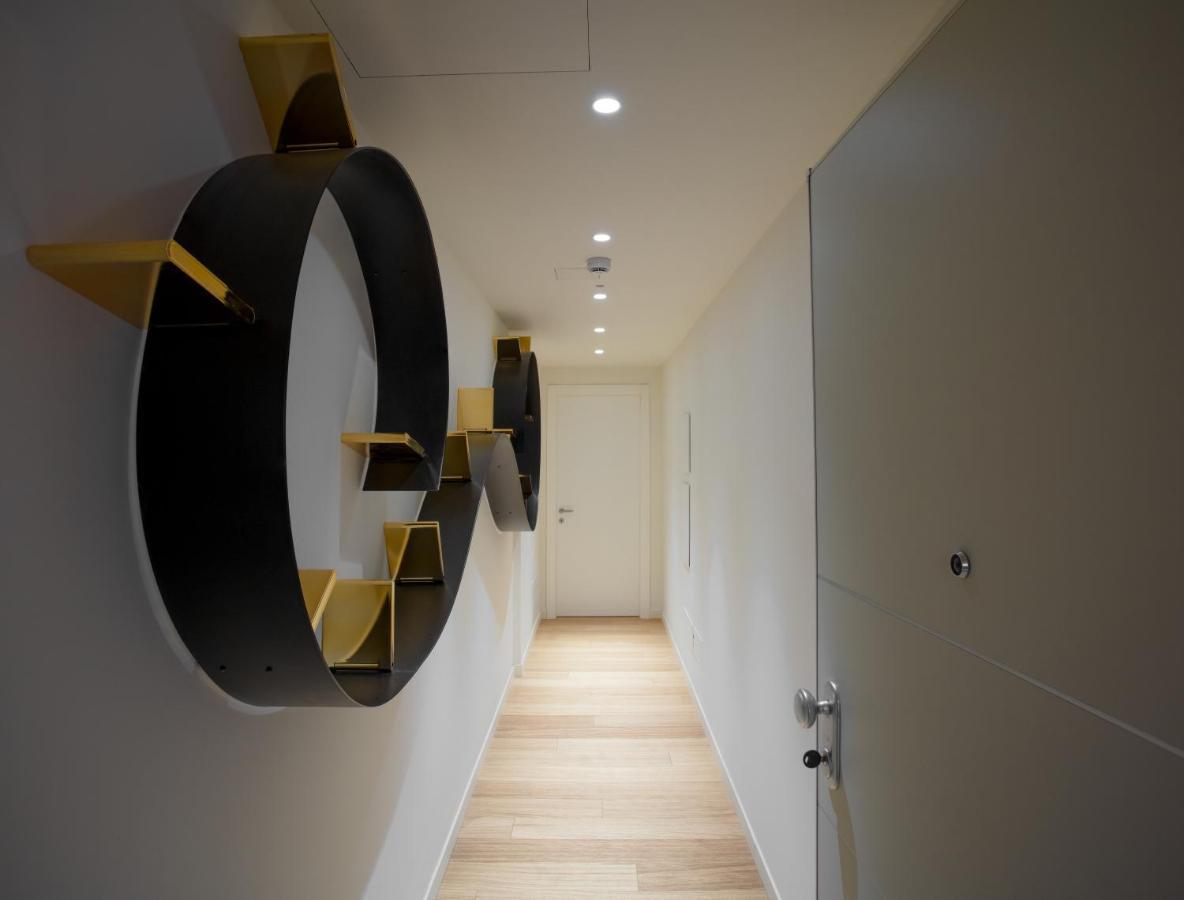 Sant'Ambrogio Apartments, Reception H24 Milánó Kültér fotó